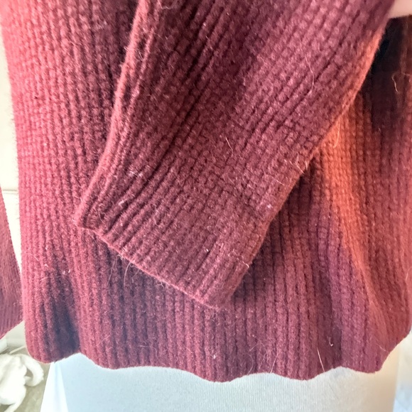 Polo Sport Waffle Knit Men’s Cashmere Sweater, L (slim), Maroon - Picture 9 of 10